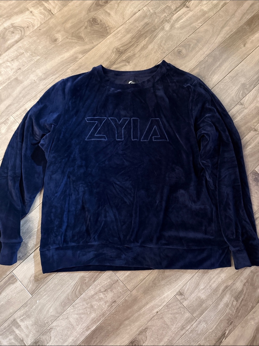 ZYIA Women's Navy Velour Crewneck Sweater